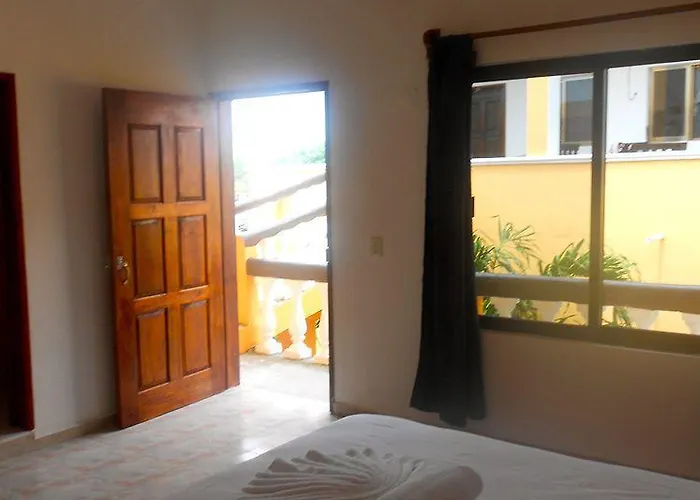 Malix Pek Hotel 2*