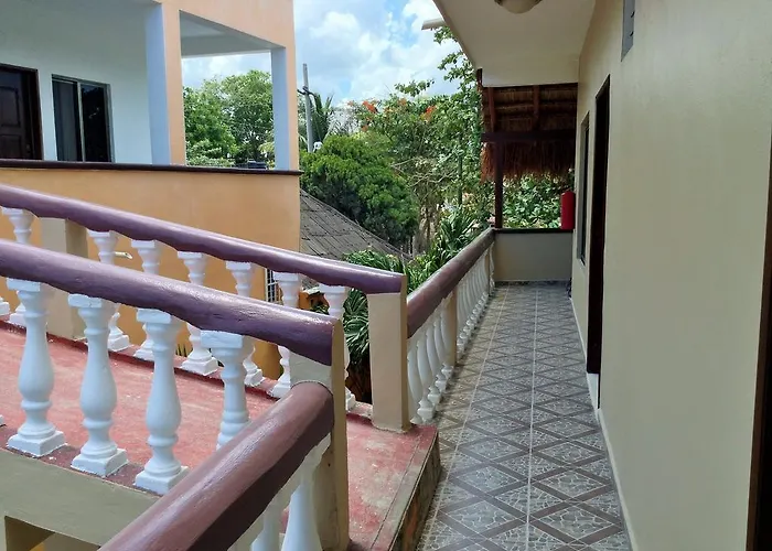 Malix Pek Hotel