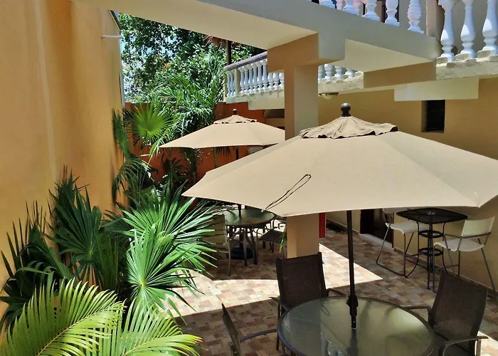 Hotel Malix Pek 2*